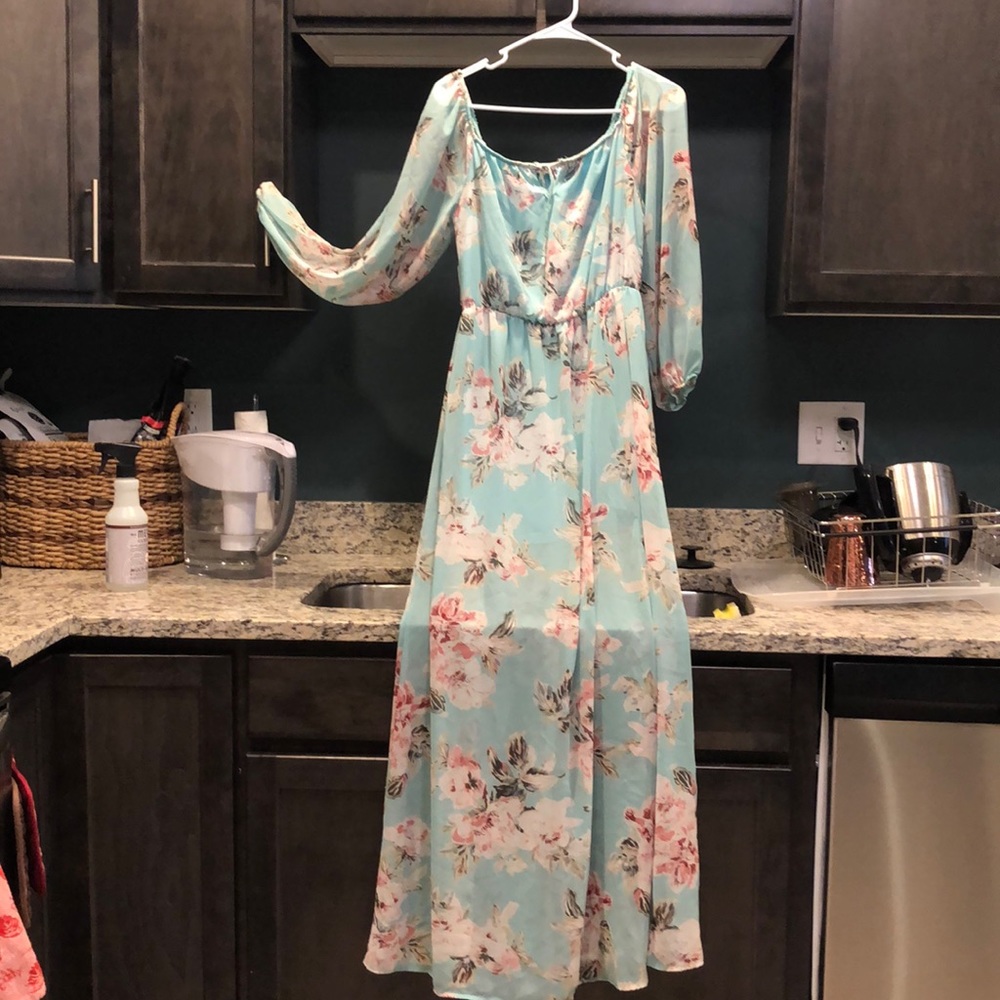 Off Shoulder Floral Maxi Dainty Hooligan Large